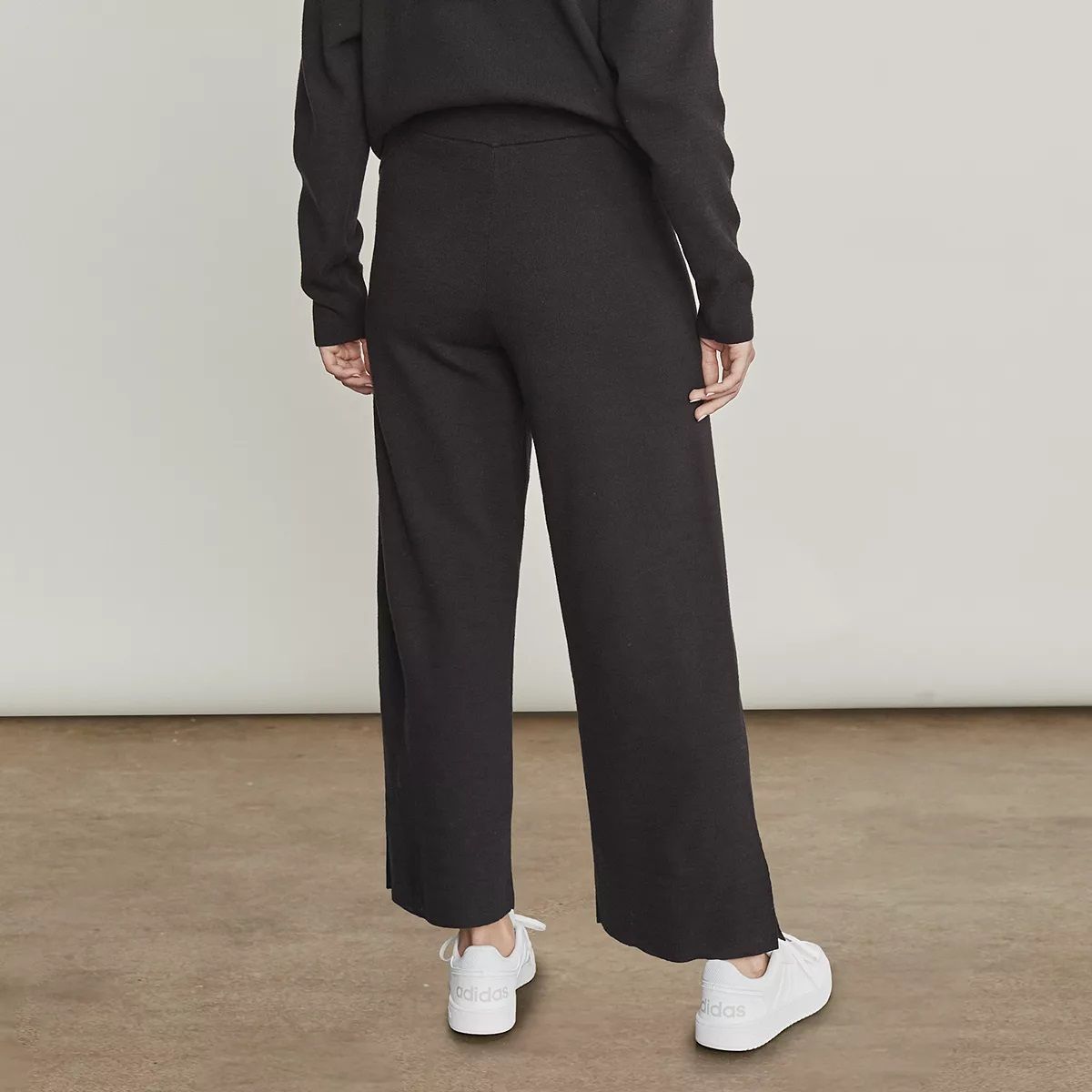 Elizabeth and James_2